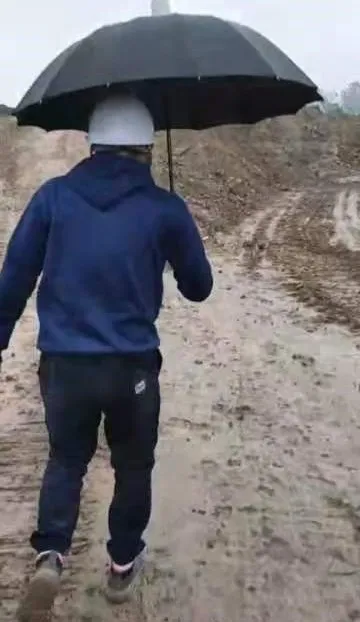 众能标杆丨用自己实际行动践行“客户至上”-1.png 众能标杆丨用自己实际行动践行“客户至上”-1.png